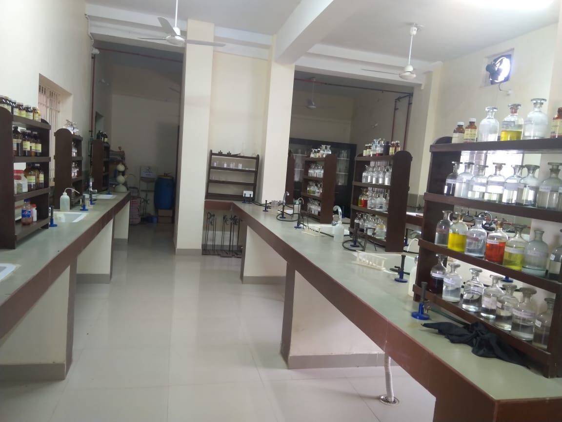 Vidyasagar College Chemistry Lab